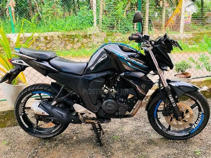 Yamaha FZ S 2016