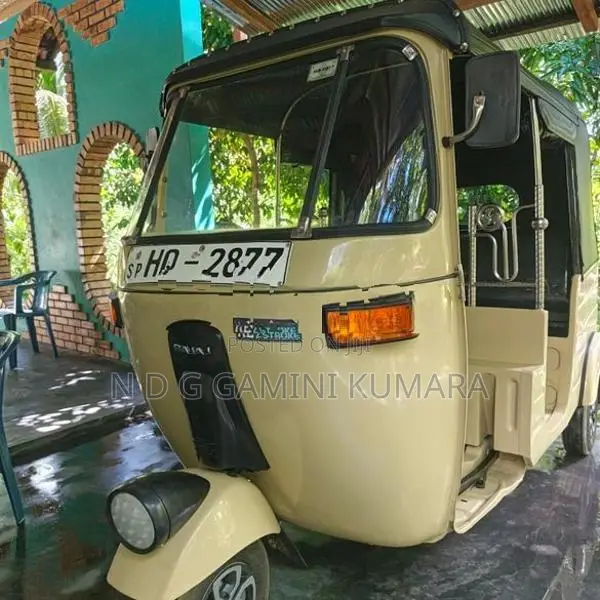 Bajaj RE 2003