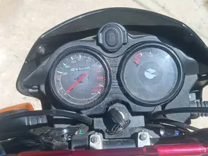 Bajaj CT100 ES 4S 2025