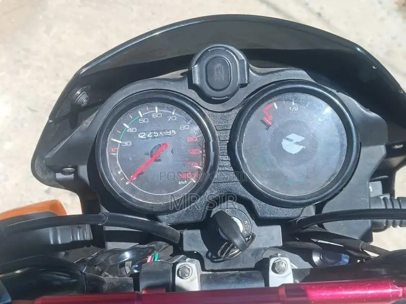 Bajaj CT100 ES 4S 2025