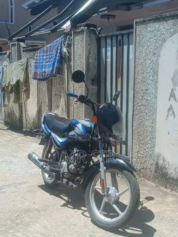 Bajaj CT100 ES 4S 2025