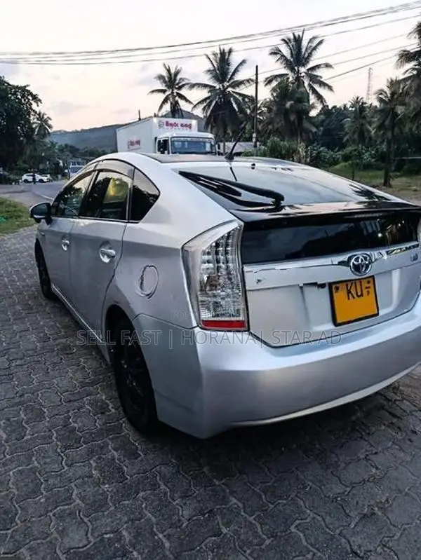 Toyota Prius 3rd Gen 2012