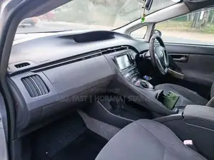 Toyota Prius 3rd Gen 2012