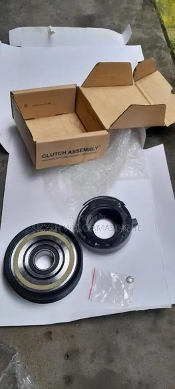 Toyota KDH 222B Van Passenger AC Compressor Magnet Coil