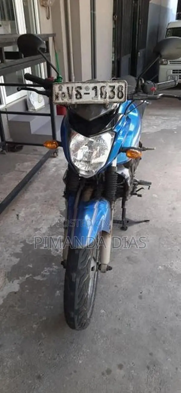Yamaha FZ V1 2012