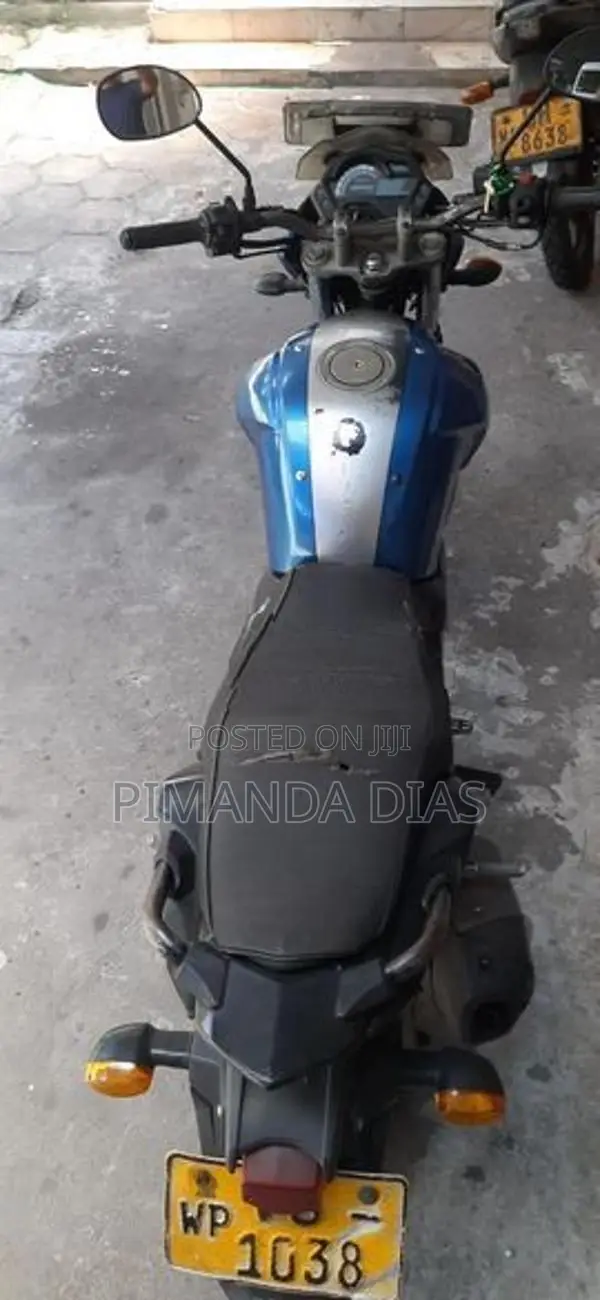 Yamaha FZ V1 2012