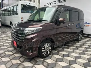 Toyota Roomy Custom G 2023