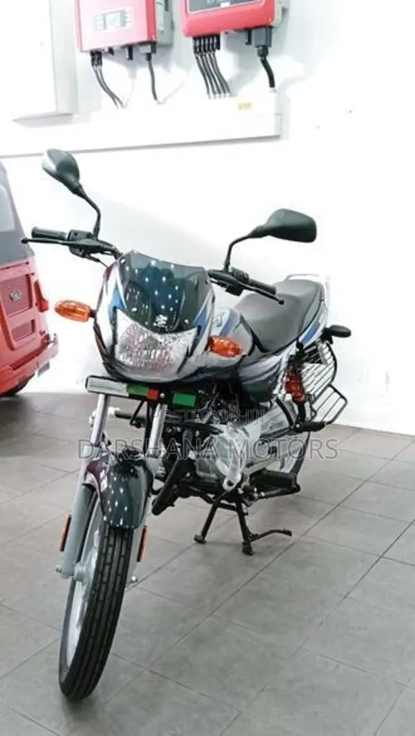 Bajaj CT100 2026