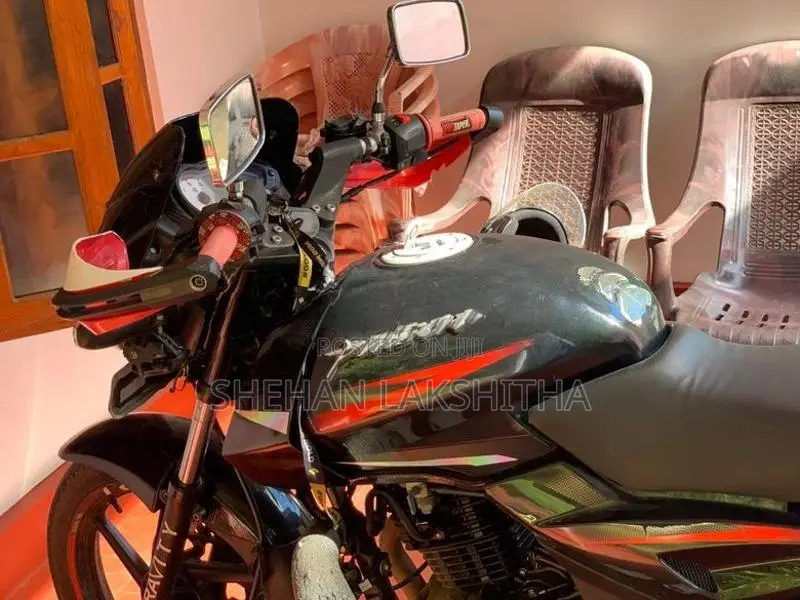 Bajaj Pulsar 150 2018