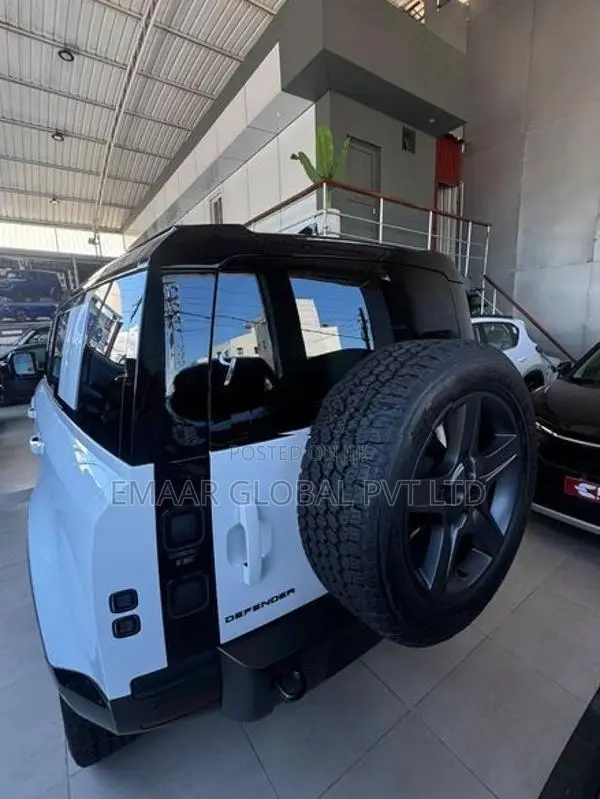Land Rover Defender fully loaded 2026