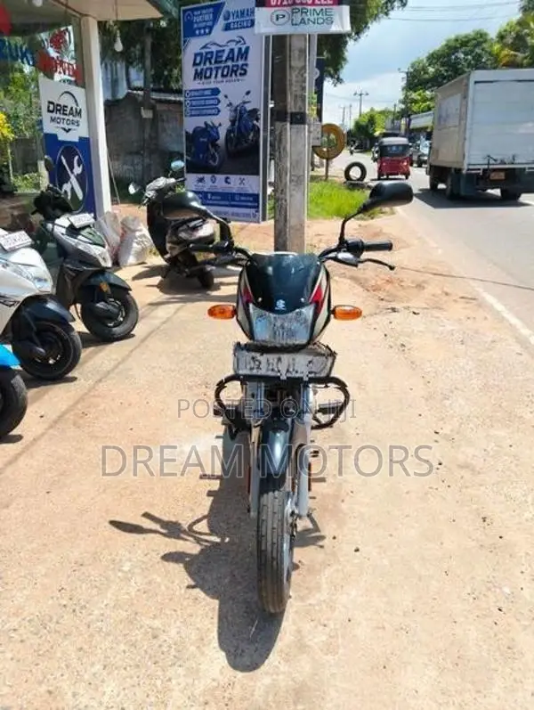 Bajaj CT100 2024