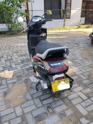 Mahindra Gusto 2016