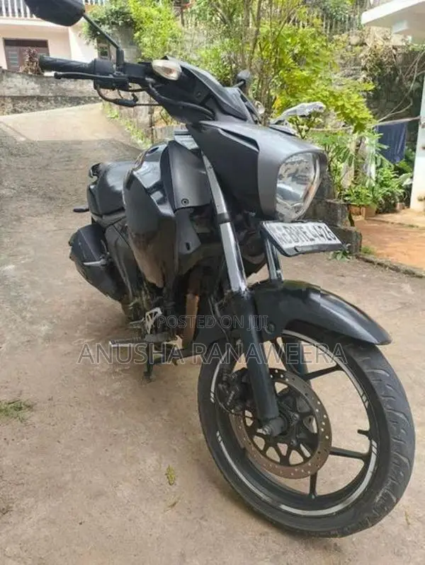 Suzuki Intruder ABS 2018