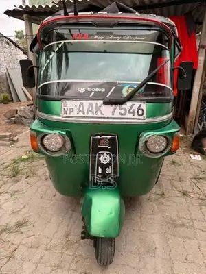 Bajaj RE 2014