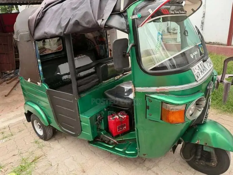 Bajaj RE 2014