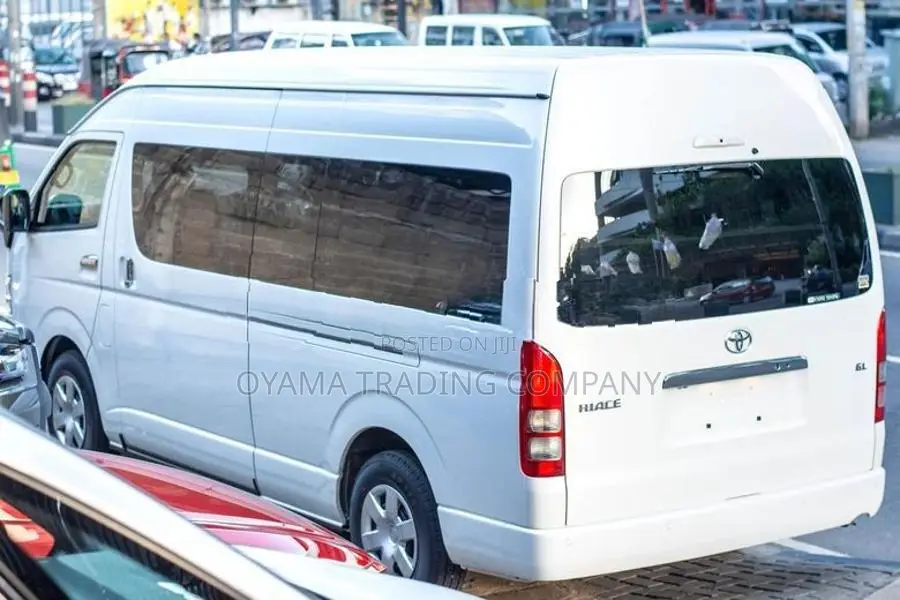 Toyota Hiace GDH223 HighRoof 2026