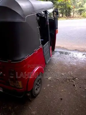 Bajaj RE 2012