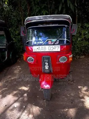 Bajaj RE 2012