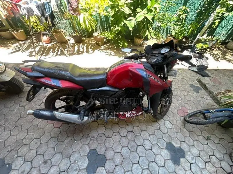 TVS Apache 2014