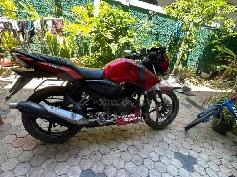TVS Apache 2014