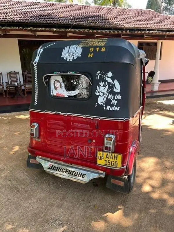 Bajaj RE 2013