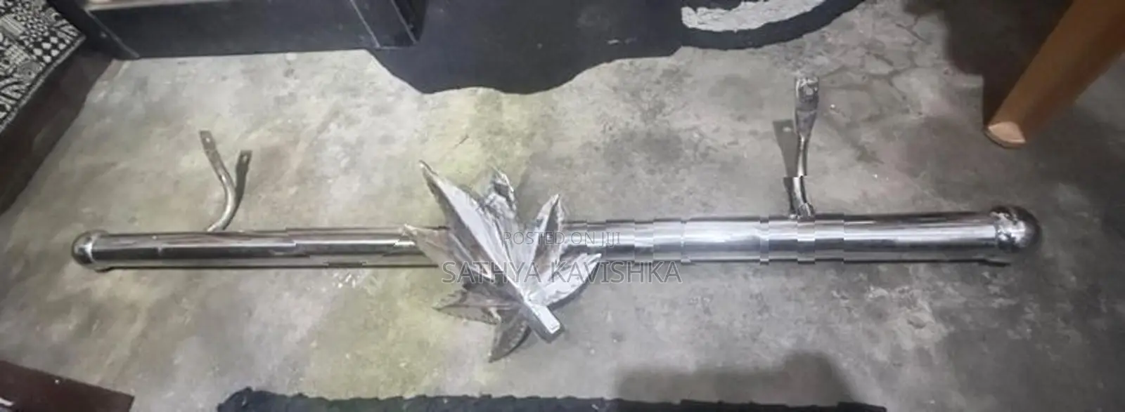 Three Wheel Bar