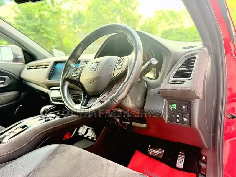 Honda Vezel RS Sensing 2016