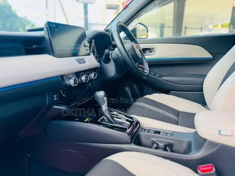 Honda Vezel Z Play 2026