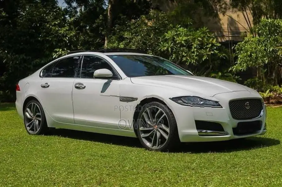 Jaguar XF R-Dynamic - HSE 2017