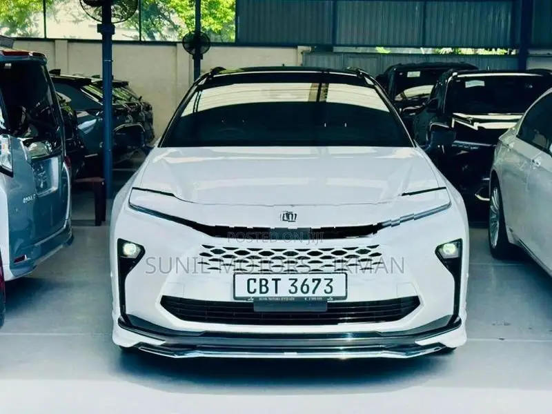 Toyota Crown ESTATE Z HEV Highest 2025