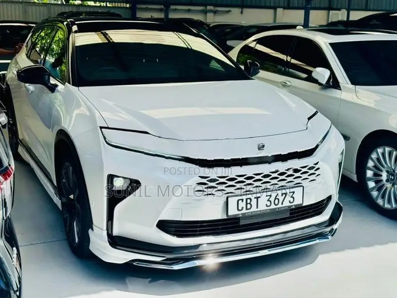 Toyota Crown ESTATE Z HEV Highest 2025