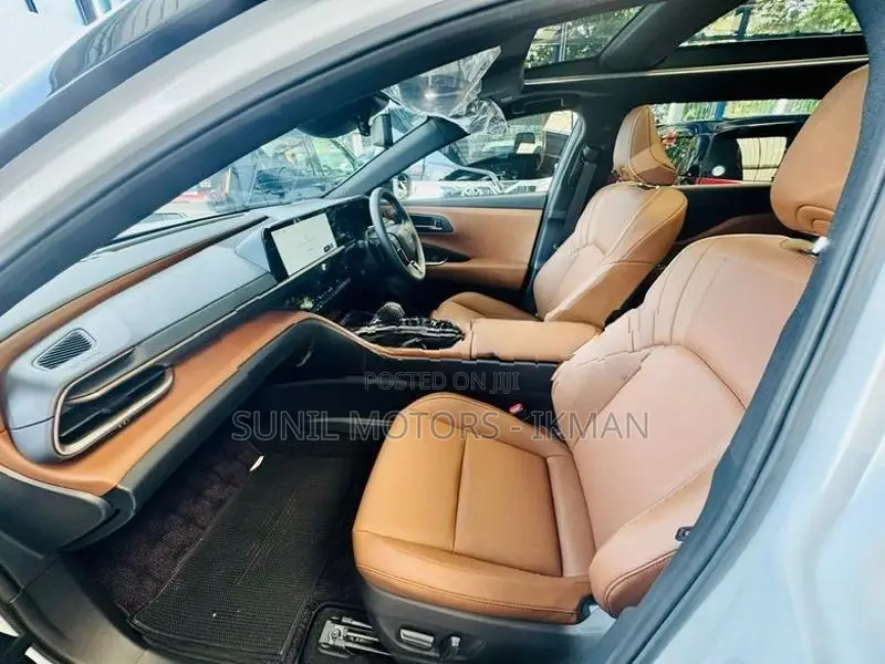 Toyota Crown ESTATE Z HEV Highest 2025