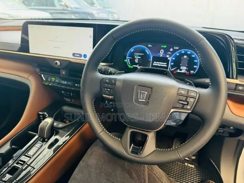 Toyota Crown ESTATE Z HEV Highest 2025