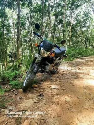 Bajaj CT100 2016
