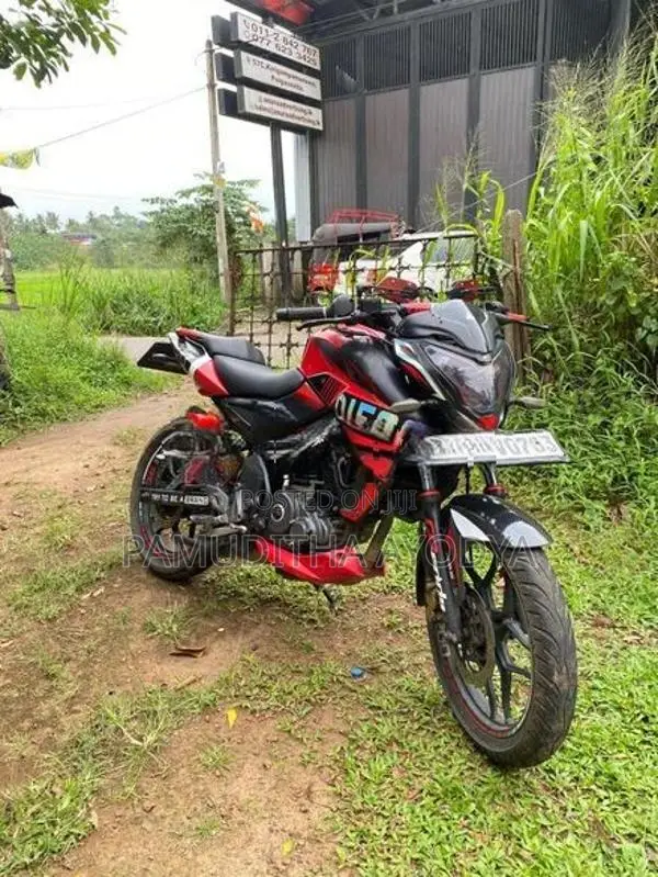 Bajaj Pulsar NS160 2018
