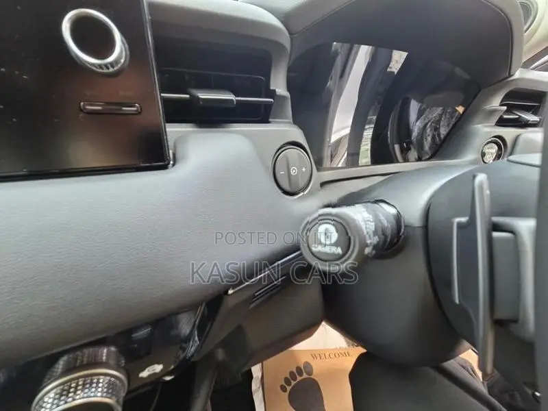 Honda Vezel Z Premium-10 Speaker 2026