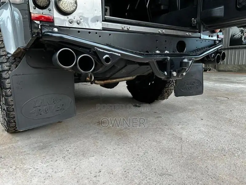 Land Rover Defender 110 Puma 2014 1996