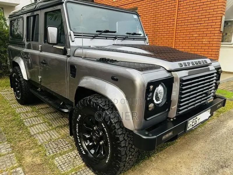 Land Rover Defender 110 Puma 2014 1996
