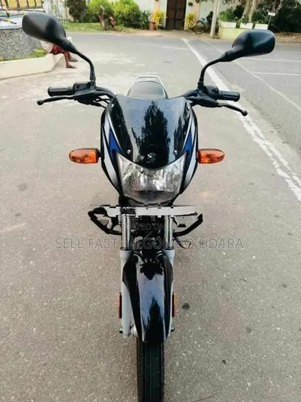 Bajaj CT100 2026