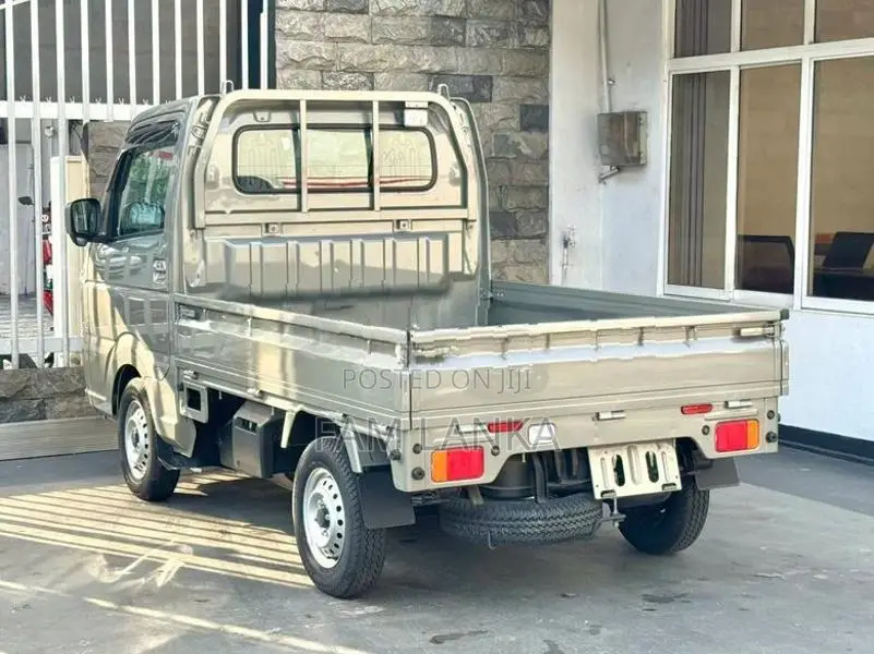 Suzuki Carry Kx Custom 4 Wd 2024