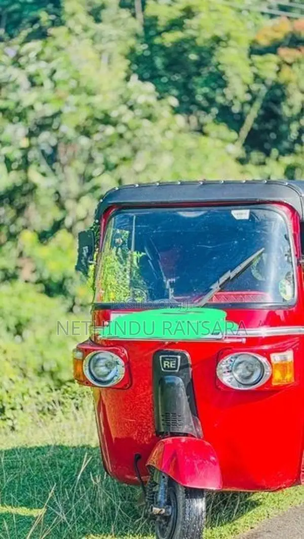 Bajaj RE 2013
