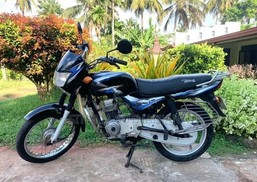 Bajaj CT100 2015