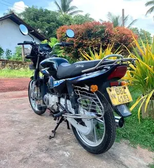 Bajaj CT100 2015