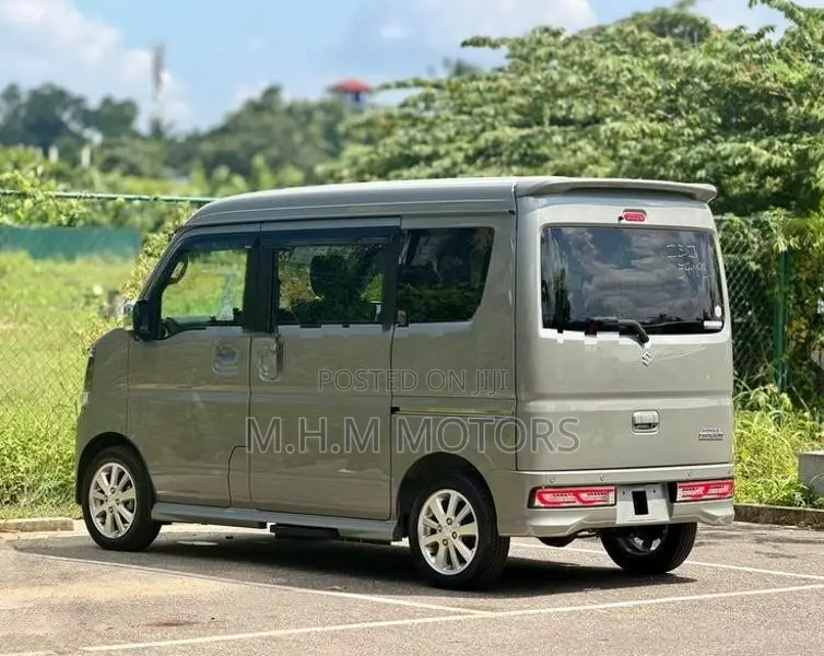 Suzuki Every Wagon Pz Turbo 2025