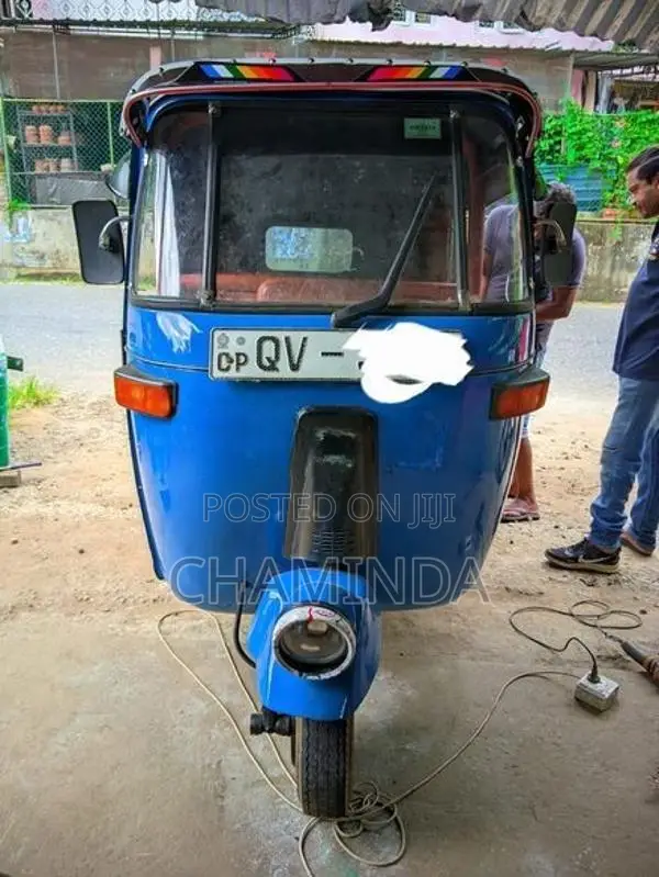 Bajaj RE 2009