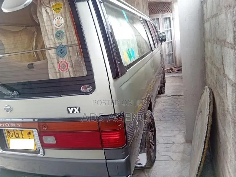 Nissan Caravan VX 1997