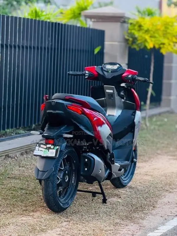 Hero XOOM 125R 2026