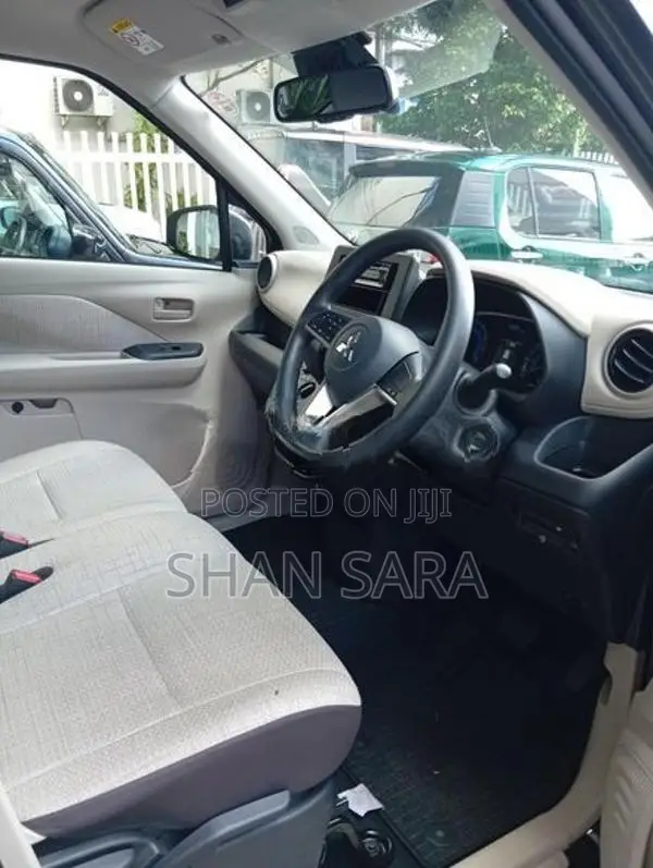 Mitsubishi eK Wagon M 2024