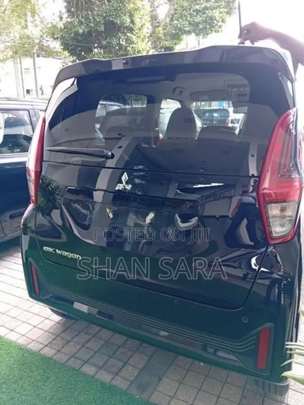 Mitsubishi eK Wagon M 2024