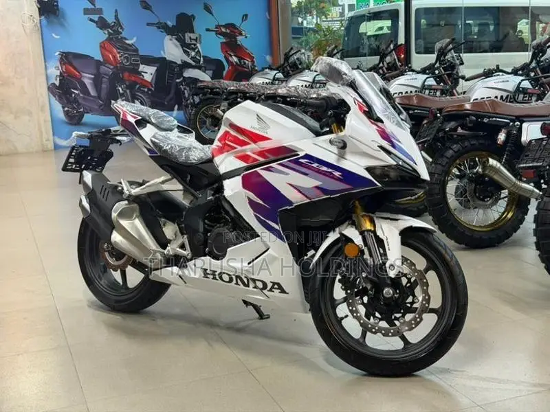 Honda CBR 250RR 2025